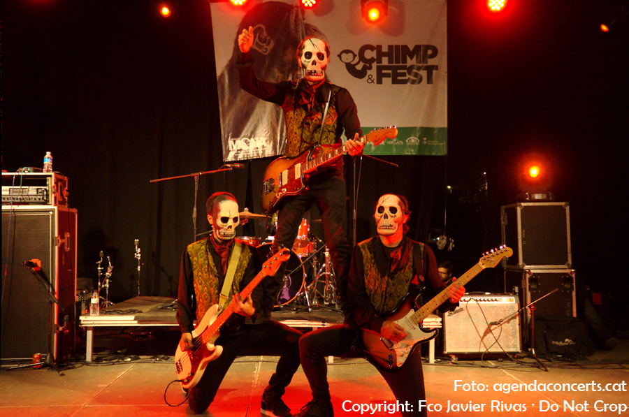 Los Tiki Phantoms, actuant al Chimp&Fest de Cornellà de Llobregat.
