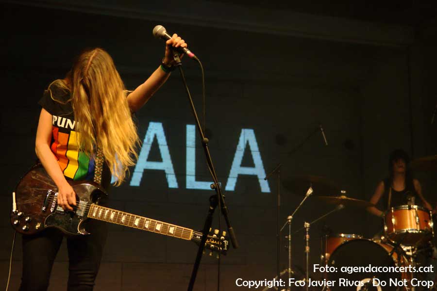 El duet Bala, actuant a l'Emergència Fest al CCCB de Barcelona.