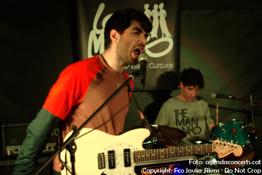 White Hounds, performing at Lo-Fest in Les Muses de Casablanca in Sant Boi de Llobregat, near Barcelona.