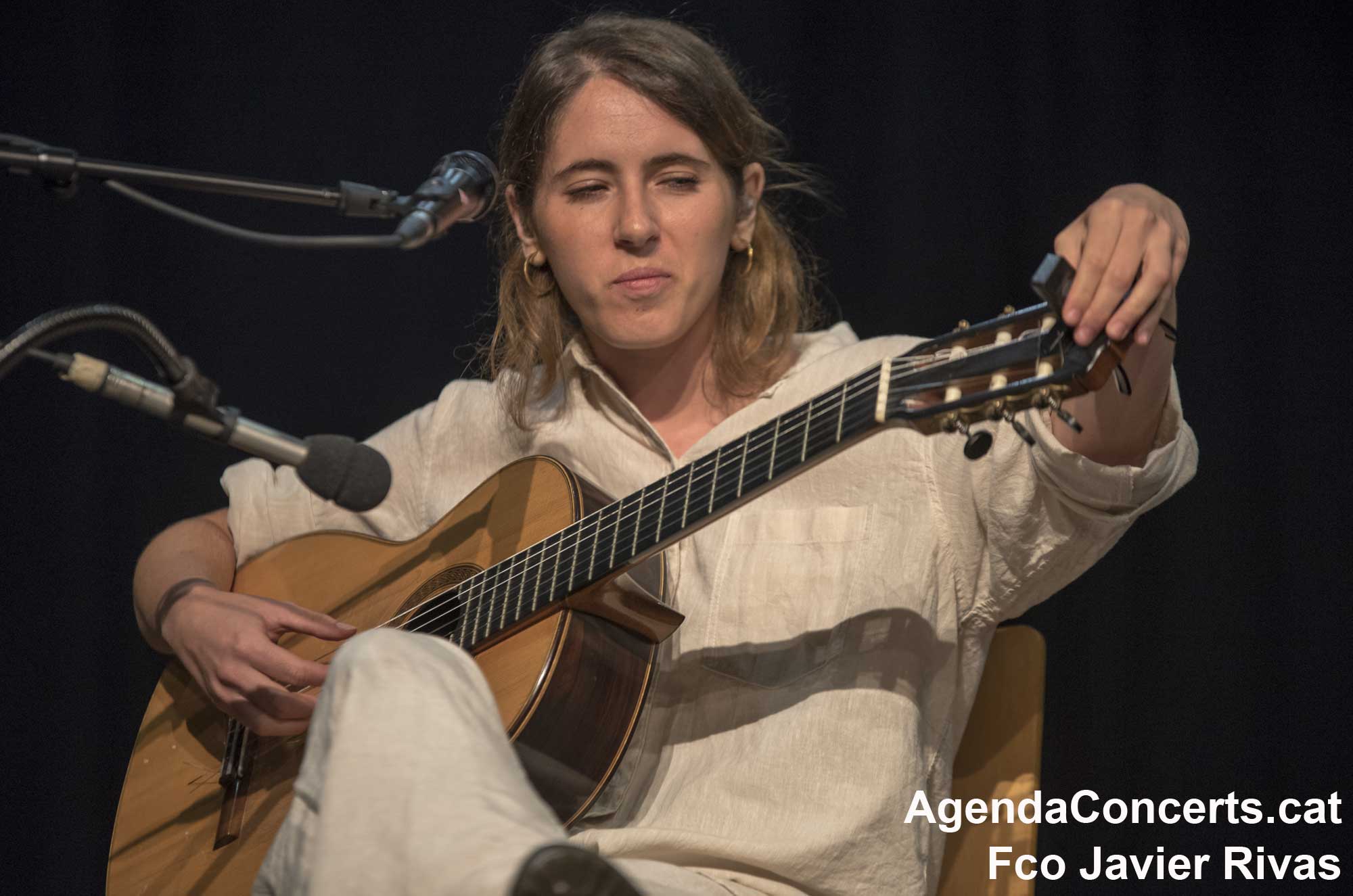 Amaia Miranda, actuant al Festival Altaveu 2021 de Sant Boi de Llobregat.