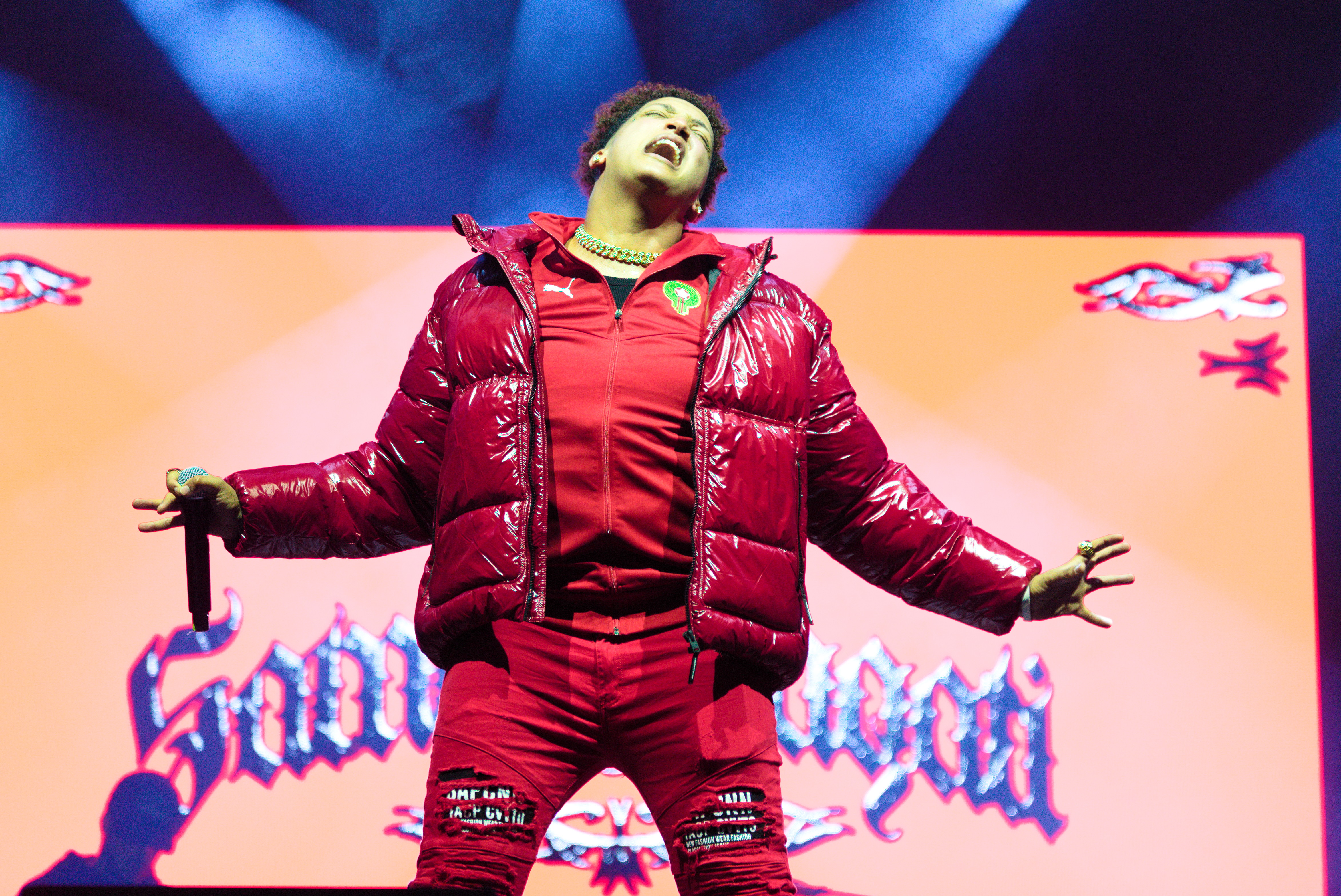 Samuel Nagati se produisant aux Festivités de La Mercè 2025 à Barcelone.